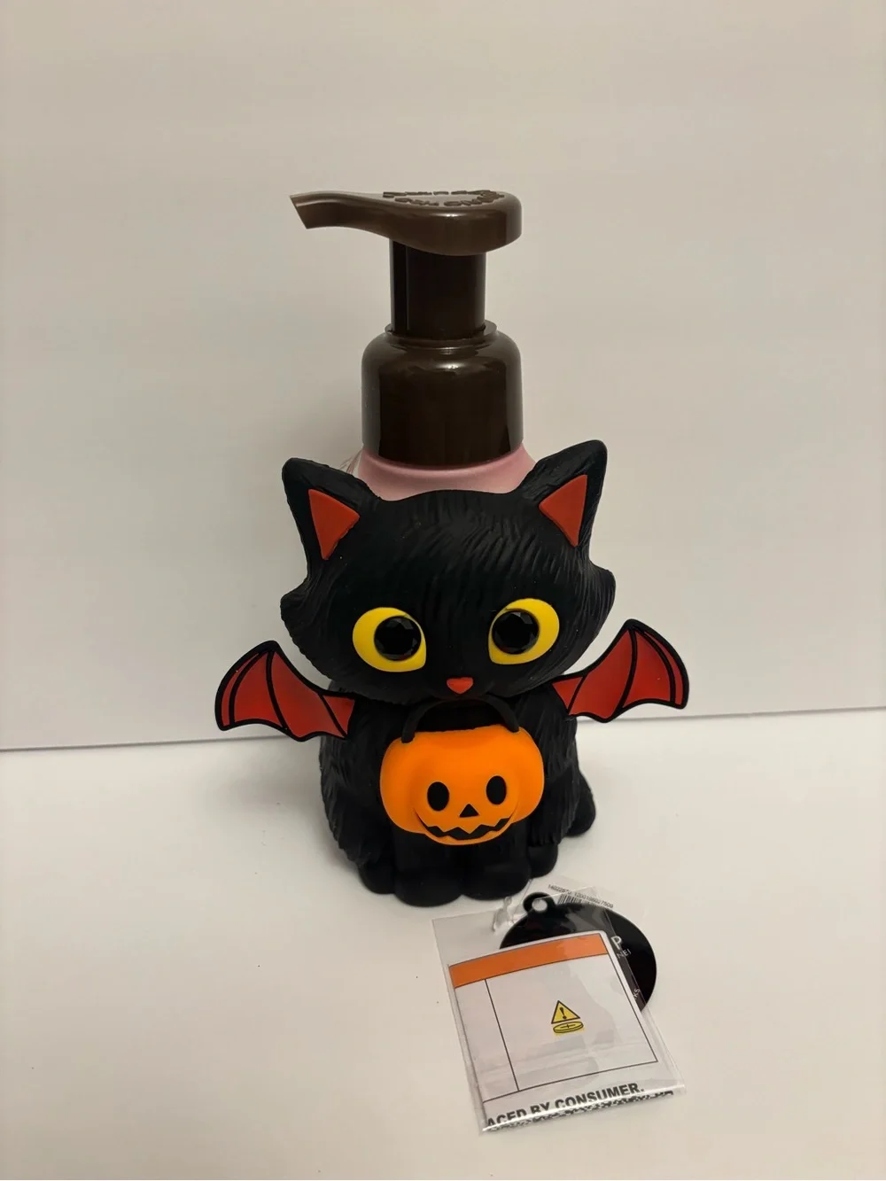 Bath and Body Works Light-up Spooky Kitty Soap Holder Halloween 2026 NWT